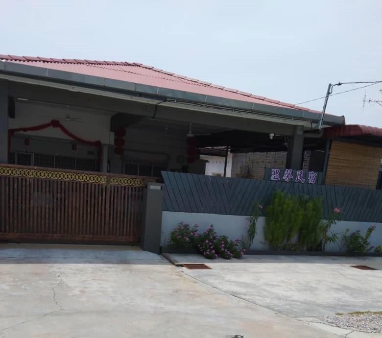 Warm Stay Teluk Intan Exterior foto